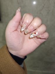 -UGIRL有个美甲