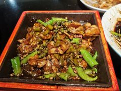 酱爆跳跳蛙-老头儿油爆虾·知味杭州(爱琴海购物中心)
