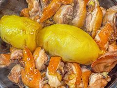 -东川炭炉鸡煲·榴莲瓦煲鸡(广州首店)