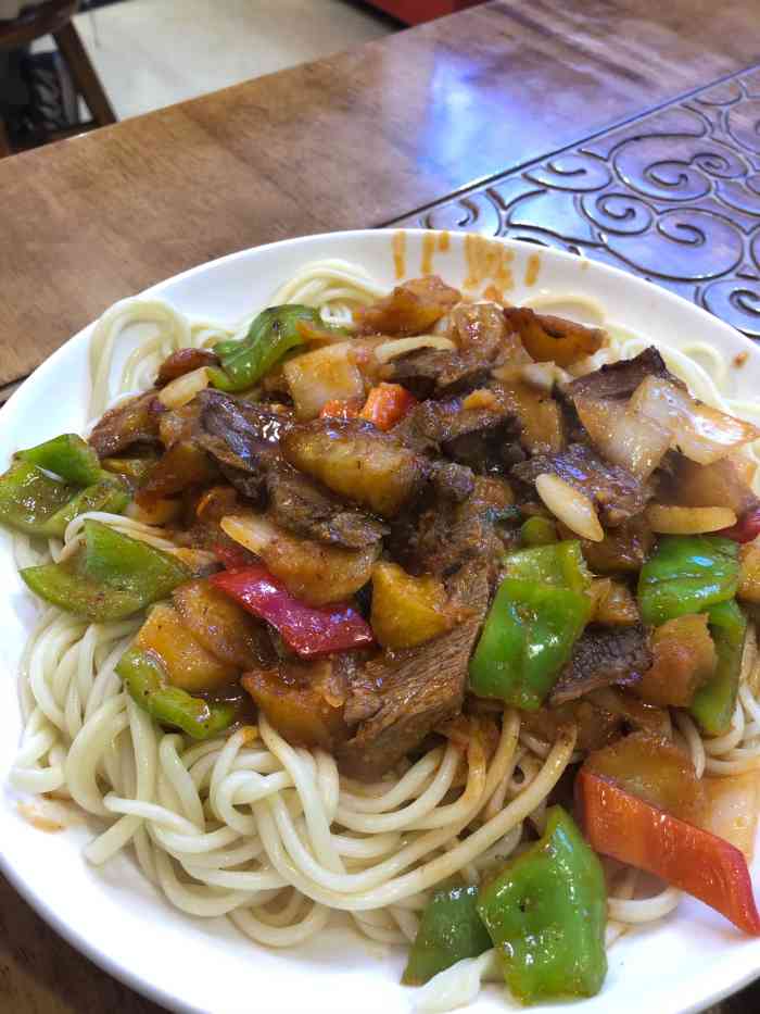 中国兰州牛肉拉面-"最喜欢吃面了,特别是牛肉面,这家还可以.