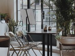 -Fridi Patisserie Cafe