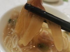 红烧特大鲍翅-凤城礼记鱼翅海鲜酒家(新马路总店)
