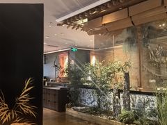 -八府香鸭·啫啫煲(华山路店)