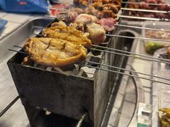 -喜悦小串丹东小黄牛海鲜烧烤大排档(民主广场店)