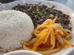 酸菜牛肉盖饭-中雪冰冰凉(沙湾国际店)