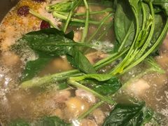 -一席地·本地鸡窝·杭帮鸡火锅(萧山银隆百货店)