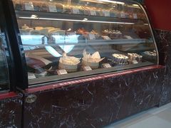 蛋糕陈列柜-85度C(深圳佳宁娜店)