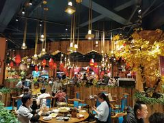 大堂-老滇山寨•云南特色菜•地方菜•民族风情歌舞表演(金碧店)