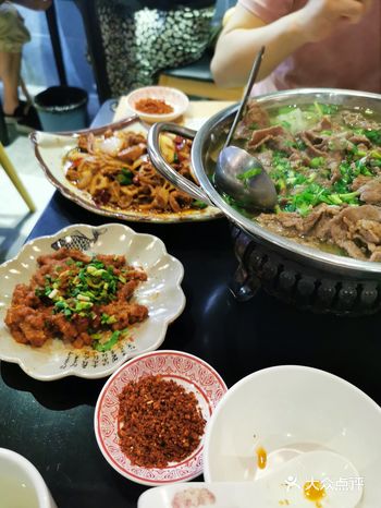 粉蒸牛肉超级辣的以为不辣才点的