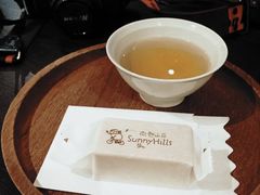 微热山丘凤梨酥包装-微热山丘(台北民生公园门市店)