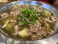 -谢老五跷脚牛肉·非遗传承店