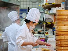 -馋三尺蟹粉小笼(人民广场店)