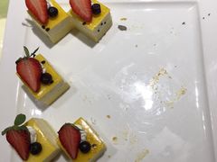 -凤冠假日酒店自助餐