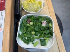 -鲁员外地锅鸡地锅鱼(古墩路店)