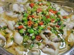 酸菜鱼-何哥鲜鱼餐厅(龙湖花园店)