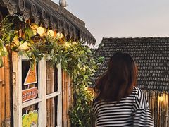 -小草屋轰趴馆别墅派对新场团建家庭聚会