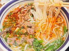 -云阿蛮云南生烫牛肉米线(奉贤路店)