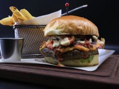 -BOURBON 玻本美式餐厅酒吧(虹桥新天地店)