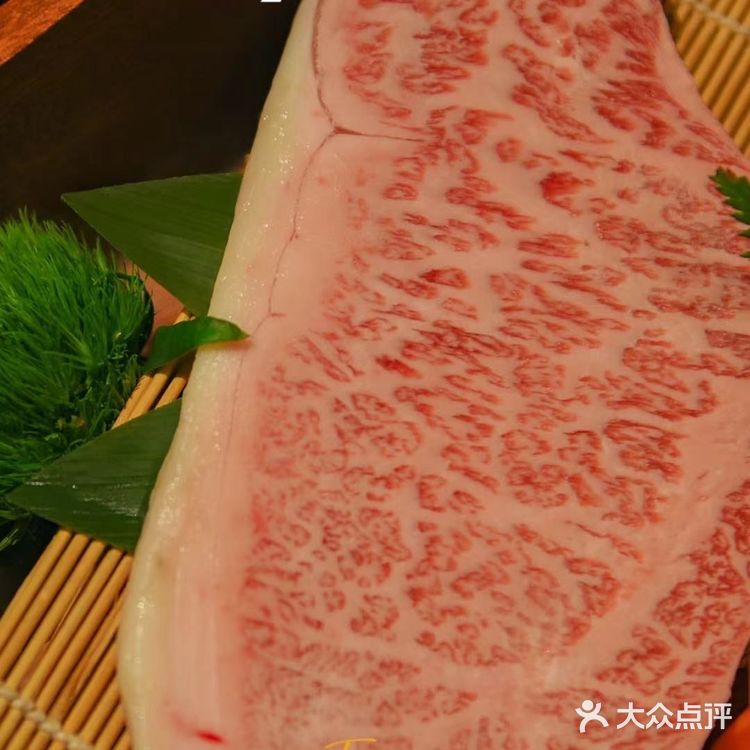 成都探店｜首家蟹肉料理X日式烧肉餐厅