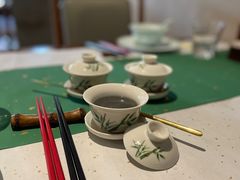 -荷风细雨·中国茶宴(世纪大道店)