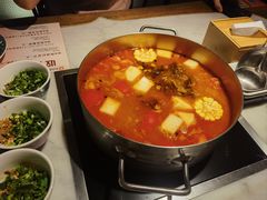 -尚尚仙·酸汤猪手·猪肚鸡火锅(华联万柳购物中心店)