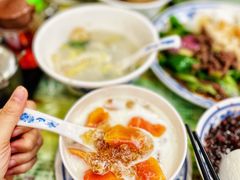 木瓜鲜奶桃胶-顺记冰室(宝华路店)