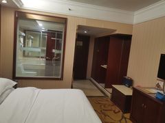 -维也纳酒店(桂林万象城火车站店)