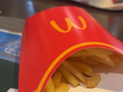 -麦当劳(哈西万达店)