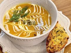 -Mark&Mars Restaurant