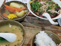 -朱大嘴肥肠血旺(福字街店)