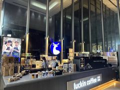 -笨猪青年旅舍(西乡地铁站店)