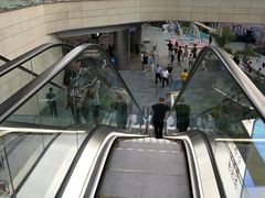 -新百广场(地铁站)