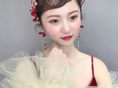 -群丽化妆摄影美甲纹绣培训学校