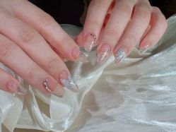 -沫儿·美甲美睫·半永久·皮肤管理