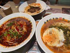 -兵哥豌豆面(雅颂居店)