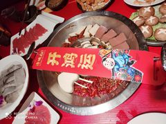 -谭鸭血老火锅(万象九宜城店)