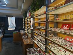 -优医视平价眼镜超市蔡司依视路折扣(小马厂店)