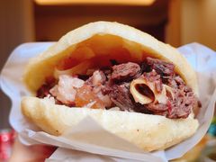 灌肠肉火烧-闫家驴肉老店(华电一校店)