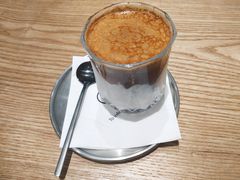Dirty-infinite cafe