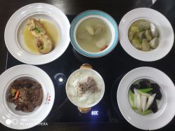 -涵禧月精致月子中心
