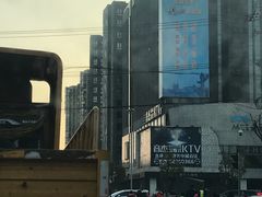 -泡沫BUbbLE量贩式KTV(金沙江路店)