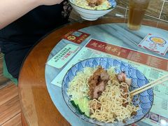 港式蒜香鸡腿捞丁面-赵记传承·中国甜品(福州总店)
