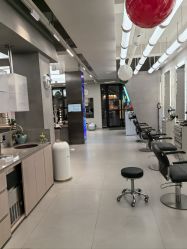 -Z.X HAIR SALON张新美业