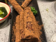 可可粉蛋卷（原名忘了是什么雪茄）-羊来顺冰煮鲜羊铁锅烀羊肉(八卦岭店)