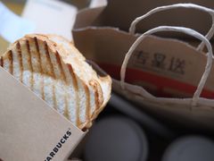 -星巴克臻选(上海长风大悦城店)