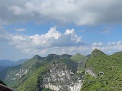 -百色大石围天坑群