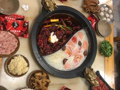 -黄潇洒老火锅(九眼桥宏济巷店)