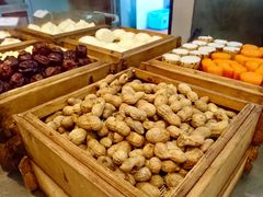-齐河孔雀王温泉酒店·金孔雀自助百汇