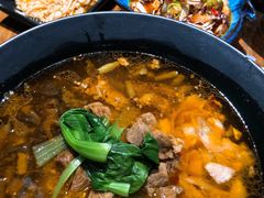-八月美食小馆(银泰城总店)
