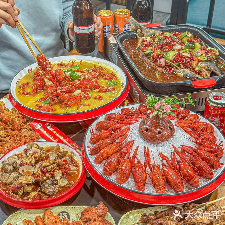 🔥段氏龙虾·大连路店夜宵新宠，美味不容错过！🦞